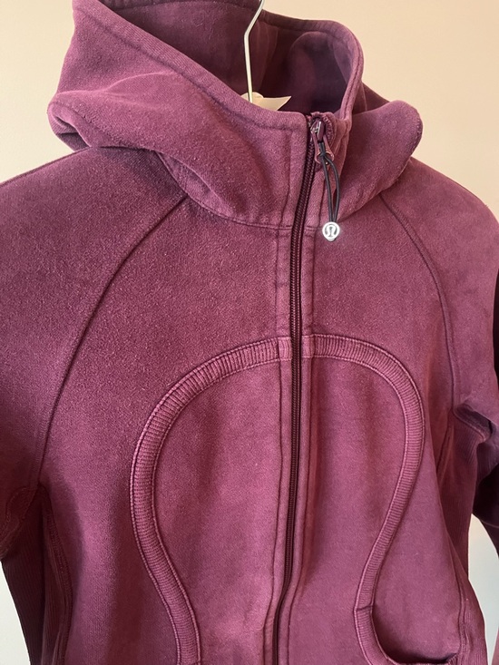 lululemon athletica Tops - LULULEMON ATHLETICA purple scuba hoodie US 8